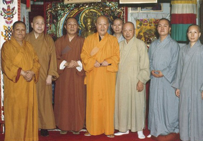 1990年根造上師與中國佛教代表在紐約